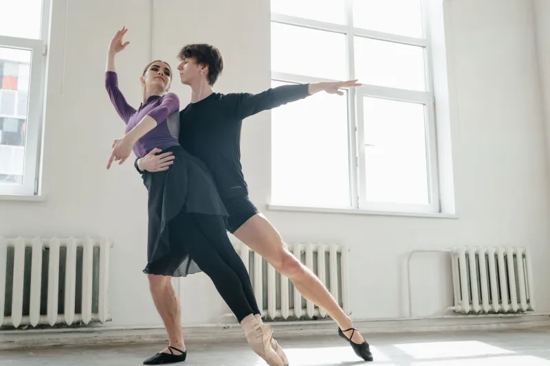 Voci dalla scena: i coreografi romani che ridisegnano i confini del balletto